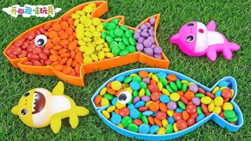 玩具动画：一起来制作二条彩色玩具豆鱼，把彩虹豆混合到彩虹鱼浴缸！
