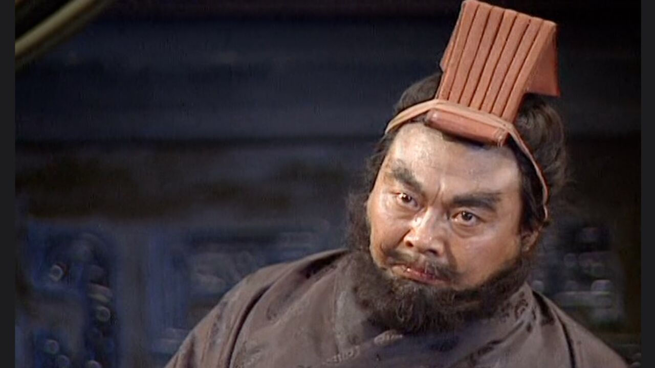 三国演义:曹操离间刘备吕布,张飞请命守徐州!