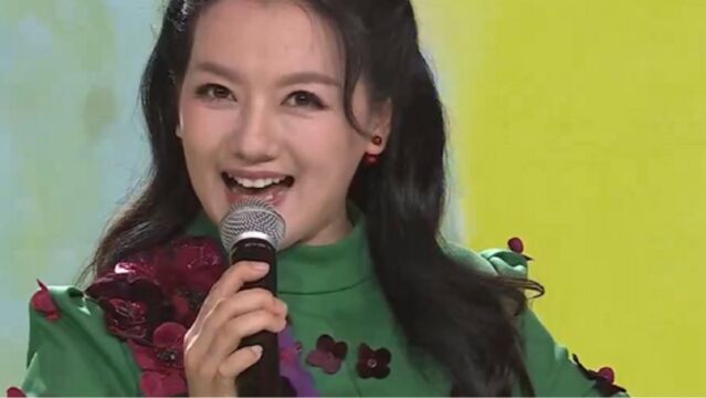 柏文演唱江苏民歌《拔根芦柴花》,独特的嗓音,唯美动听