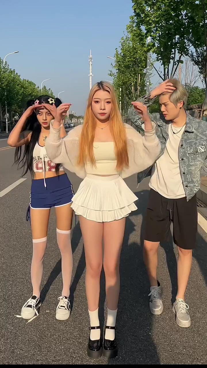 不管了 乖琴枝很好. 尚京 #一起来电摇 #这样的身材打几分