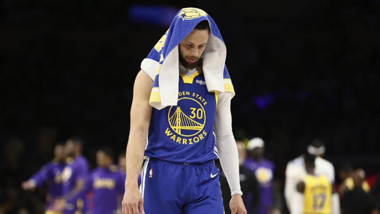 库里g6高光集锦:空砍32分 无奈队友不给力遗憾遭淘汰