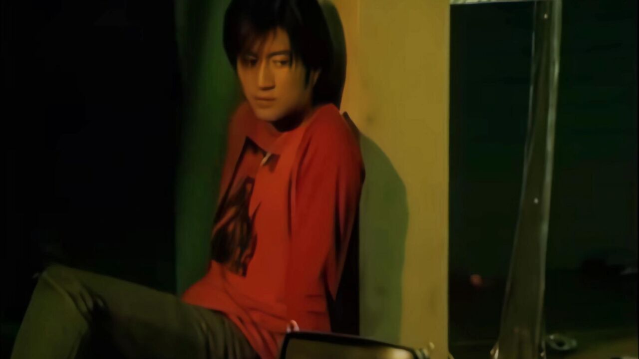 歌名 谢霆锋 - 谢谢你的爱1999(原版mv)