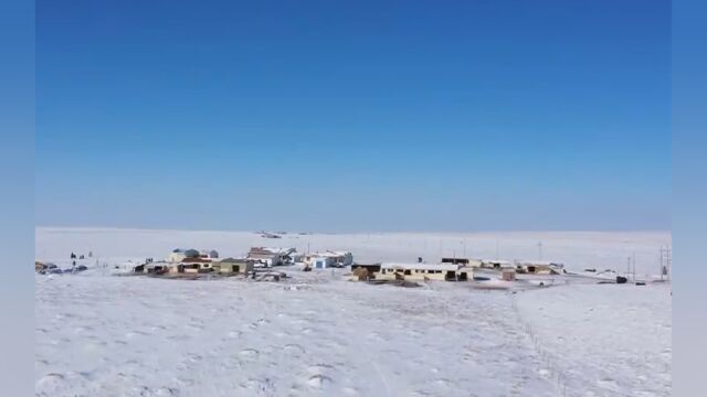 内蒙古:自西向东降雪,大部分地区遭遇强降温