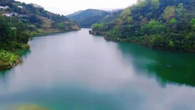 【夜赏】麻栗坡老寨水库:好山好水好风景