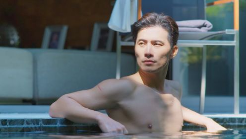 《如果蜗牛有爱情（泰国版）》徐志贤BIE泳池美男出浴