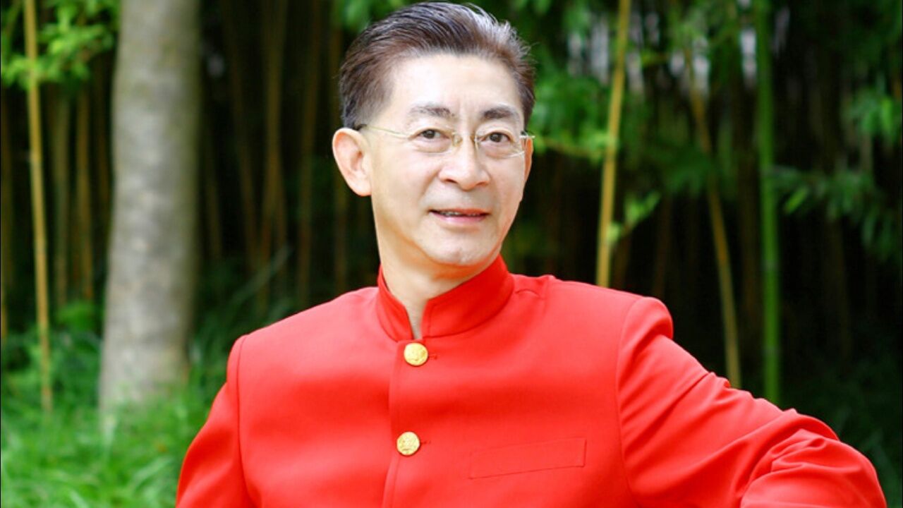 六小龄童:一个角色啃到老,年过半百跌落神坛,是偏爱还是自私?