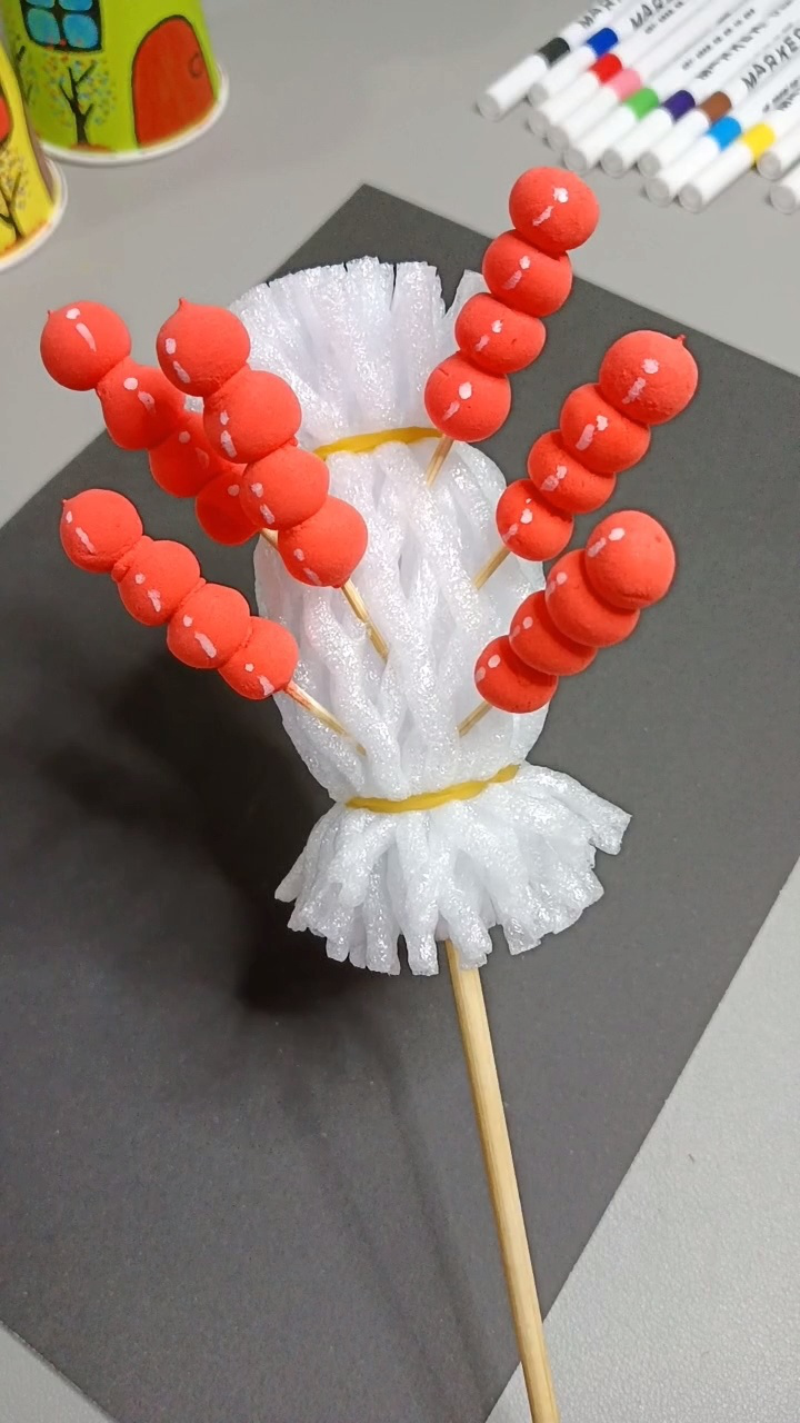 冰糖葫芦创意手工,快来和孩子一起做吧,简单又好玩!