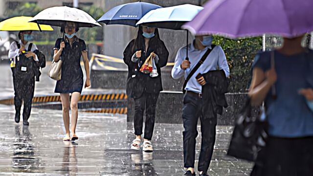 湖北恩施发布暴雨红色预警,鹤峰唐家站降水已超80毫米