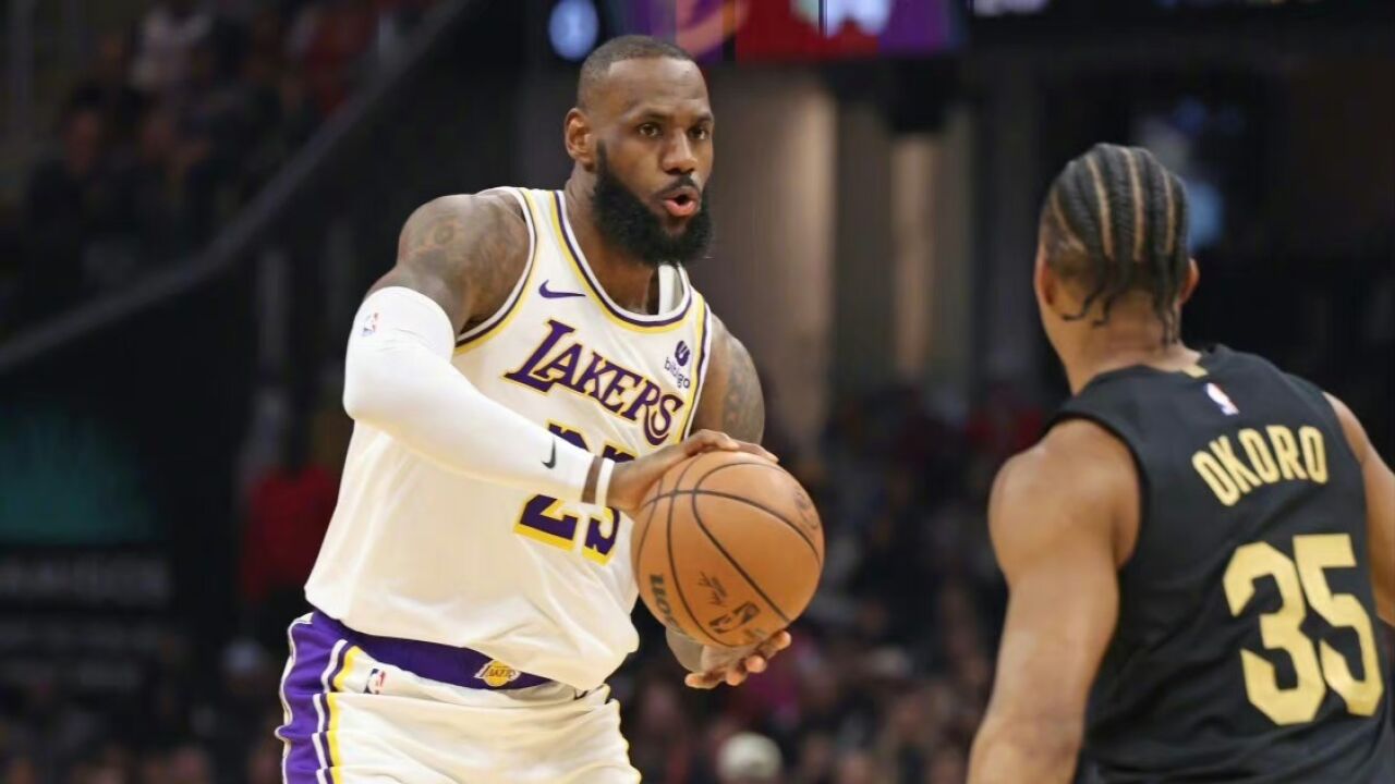 湖人vs骑士最后3分钟:里夫斯关键篮板 罚球致胜 詹姆斯关键两连击