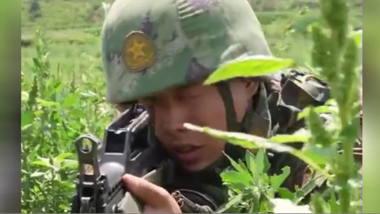 解放军新型合成部队有多全能？驾车打枪开炮等技能样样不在话下_腾讯视频
