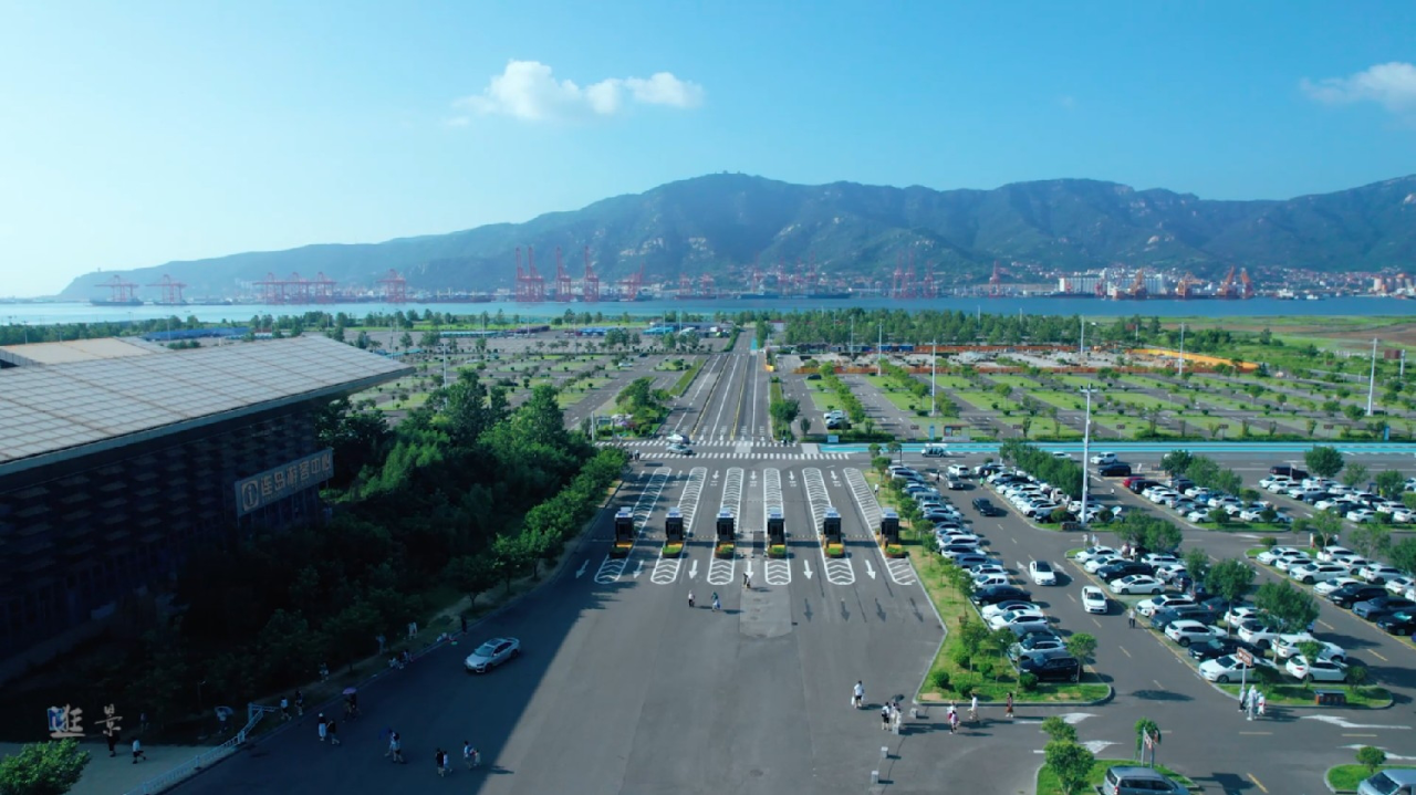 连云港市单体最大的连岛游客中心美丽景色
