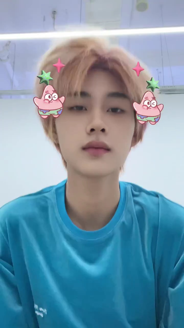 歌手 #明星自拍 #内地明星 #明星颜值 #特效拍摄#李晨昊