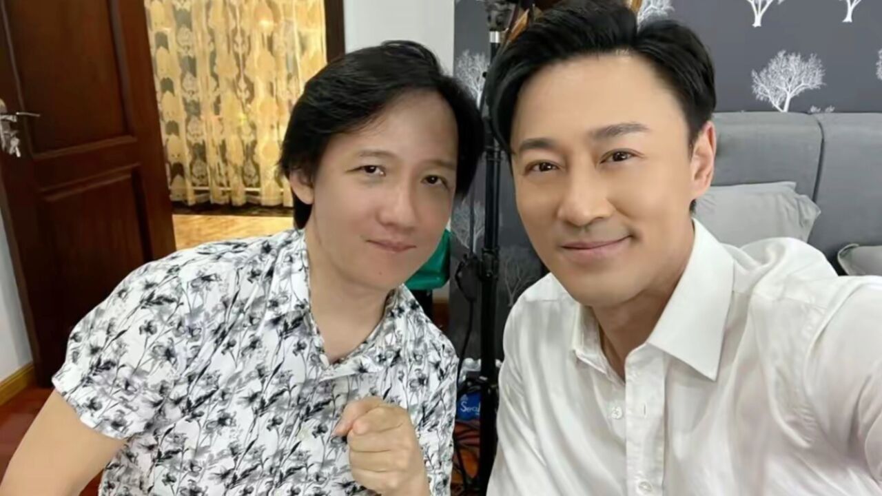 林峯晒与阿牛合照 阿牛曾为取悦前妻借百万整容