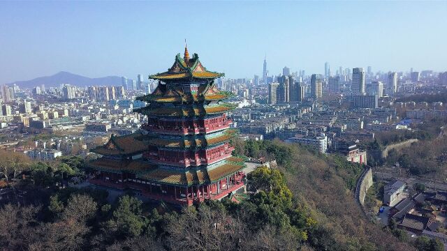 省会面积倒数第二小的南京如果扩张,GDP十强城市格局将迎大洗牌