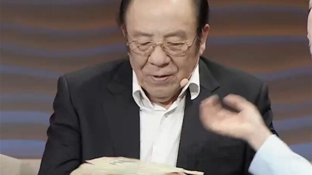 歌唱家杨洪基从艺60多年,有一本宝贝音乐书,伴随他整个音乐生涯