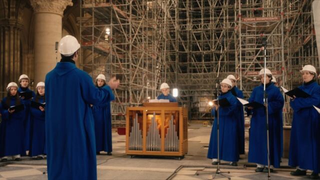 Cantate Domino par la Ma㮴rise NotreDame de Paris 