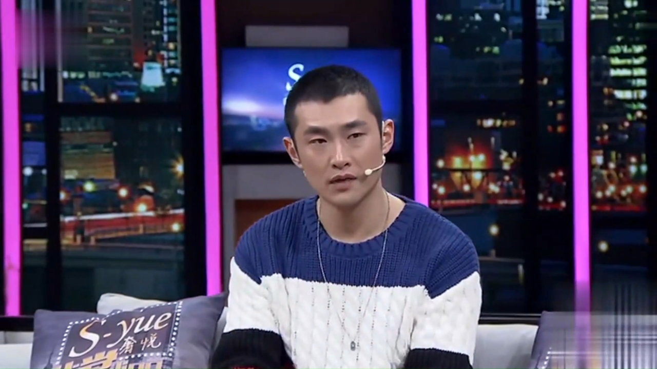 王彦霖小时候太调皮,看到父母给别人鞠躬道歉,内心十分愧疚