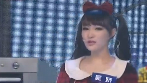 达斡尔族妹子唱祝酒歌
