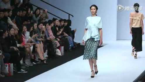 ALICIA LEE·李坤时装发布会 用几何线条构造时尚