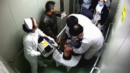 一男子发病心脏骤停 路过护士上演8分钟大急救