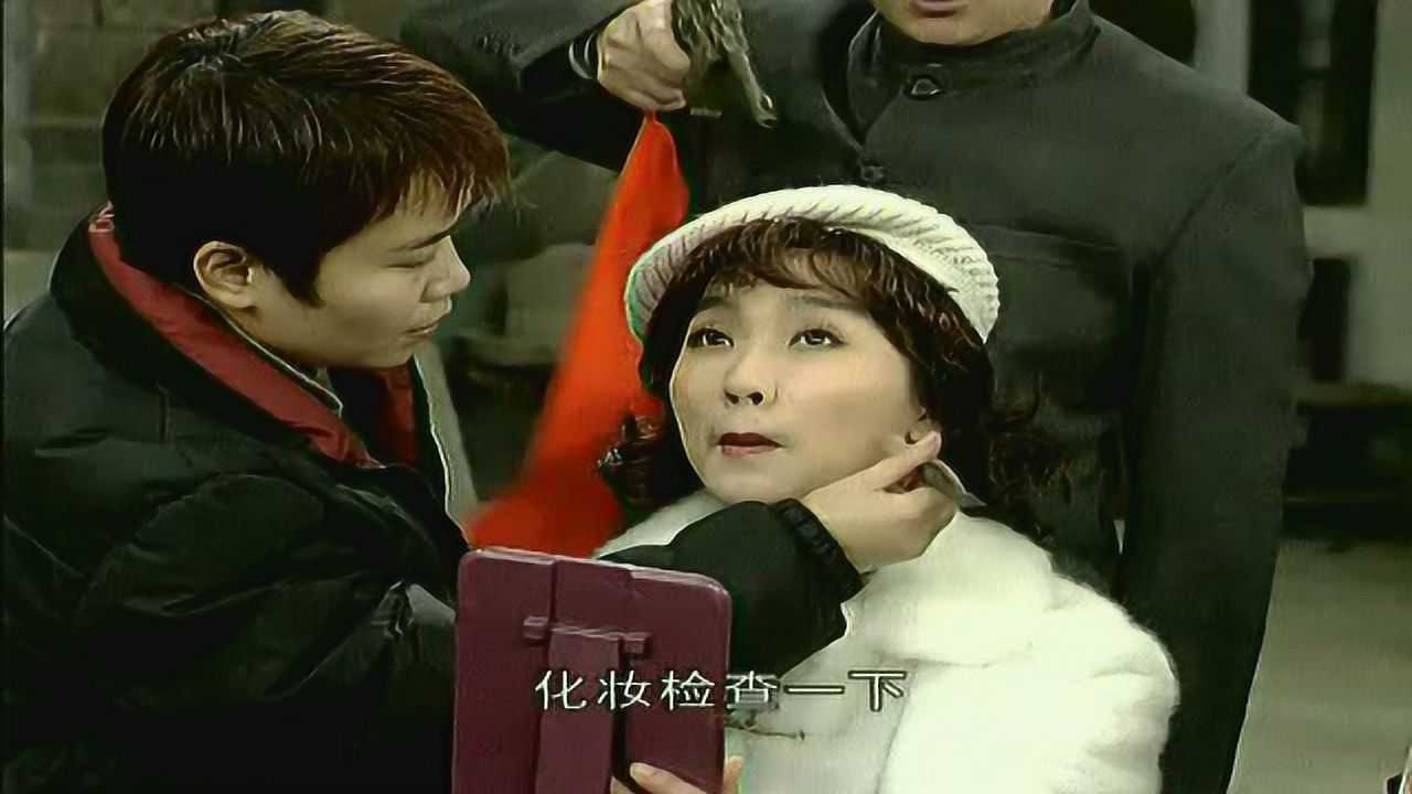 更多短视频02:41《街坊邻居》第1集02:刘卫东和蔡倩云去电视台征婚,顺