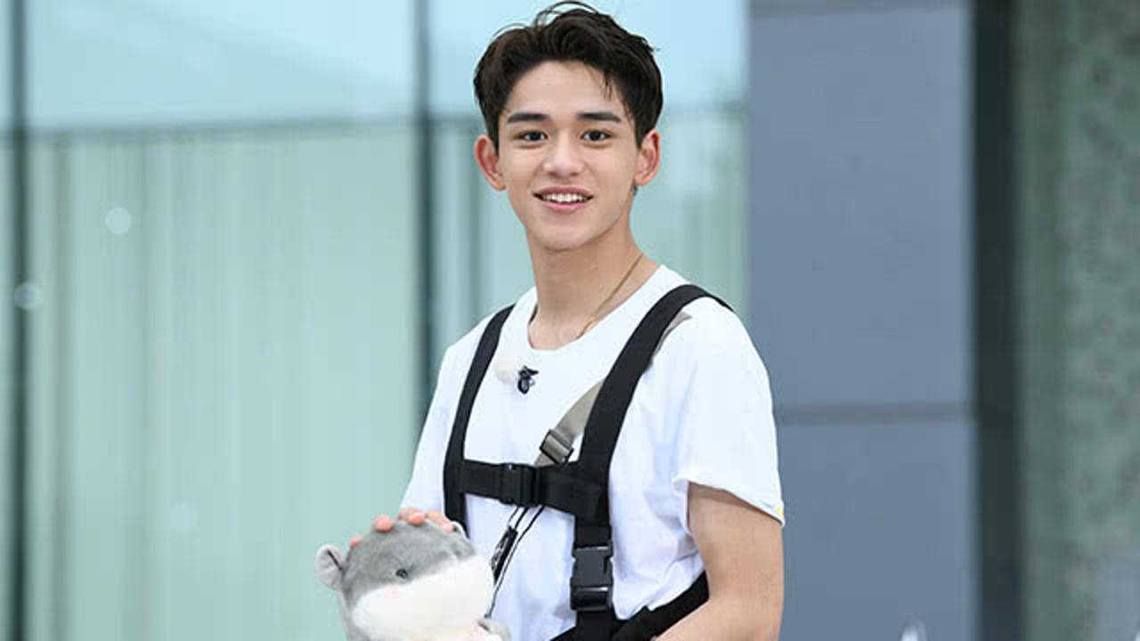 奔跑吧第3季lucas现场作诗嘲笑郑恺矮这孩子太实诚了