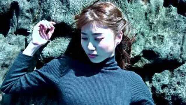 吴青峰新歌《你的影子是我的海》MV,温柔的吟唱让人沉醉