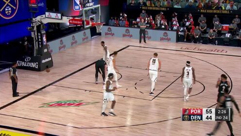 《NBA全场集锦》利拉德击地妙传送香饼 努尔基奇空切暴扣势大力沉