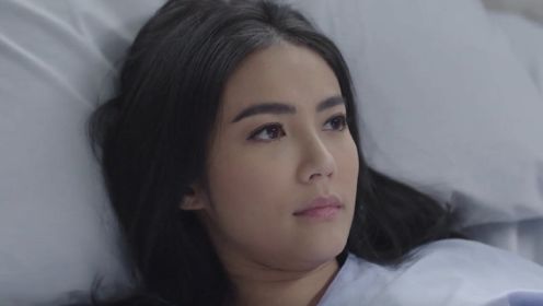 《曼谷爱情故事魅力的他》第5集02:帕坤在医院向普莱道歉,并且为普莱唱歌