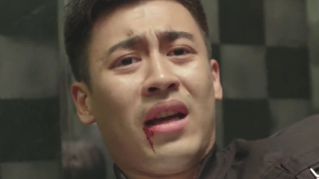 《警察锅哥第2季》第11集02：简凡与匪徒们展开激烈交战，匪徒们冲到楼下乘坐汽车逃跑_电视剧_高清完整版视频在线观看_腾讯视频