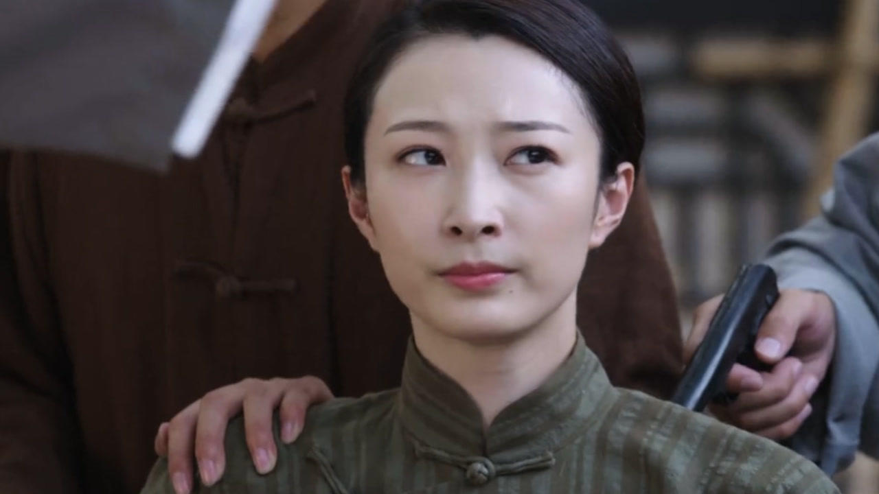 《浴血十四年》第37集02:周凌霄不小心被抓,没想到对方竟是潜伏已久的