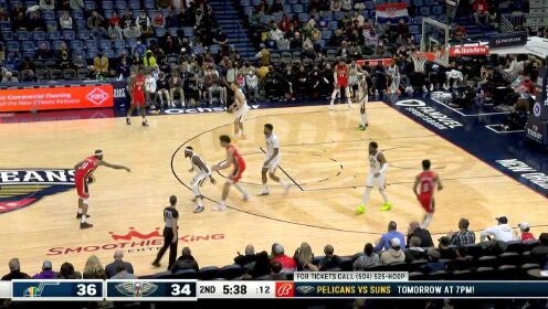 《NBA全场集锦》旋转！跳越！亚历山大沃克潇洒转身上篮打进
