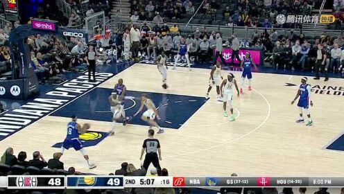 《NBA全场集锦》打你个猝不及防！勒韦尔突破吊球杰克逊空接暴扣