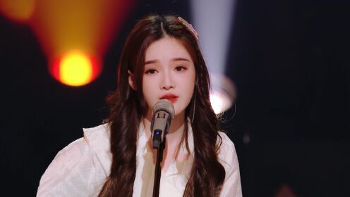 两千万音乐博主戴羽彤唱短视频爆曲来迟