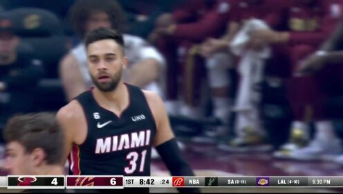 《NBA骑士》展现射手本色 斯特鲁斯果断出手飚中三分