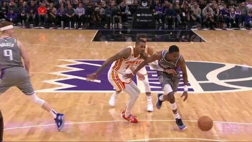 《NBA全场集锦》锁定最佳扣篮！福克斯单手隔扣引爆主场
