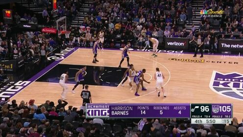 《NBA全场集锦》巴恩斯眼疾手快完成抢断 米切尔快攻挑篮轻松得手打成2+1