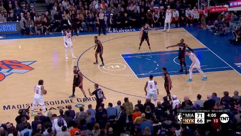 《NBA全场集锦》大场面先生 布伦森关键六分助尼克斯抹平分差
