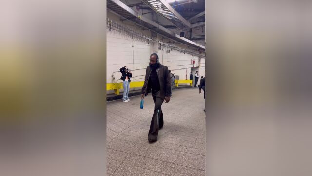 登的船来了！哈登将在快船与尼克斯的比赛中完成首秀