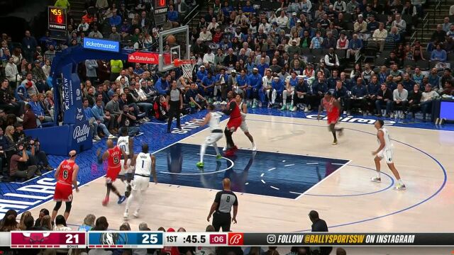 你看我几分像从前！庄神实力犹存篮下强势摘板 小秀技术勾手细腻打进