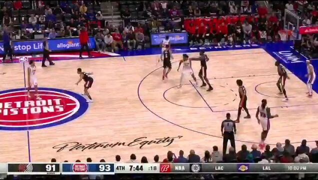 NBA常规赛：开拓者vs活塞第4节英文原声回放