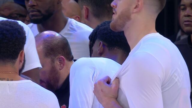 NBA常规赛：快船vs尼克斯第1节中文解说回放