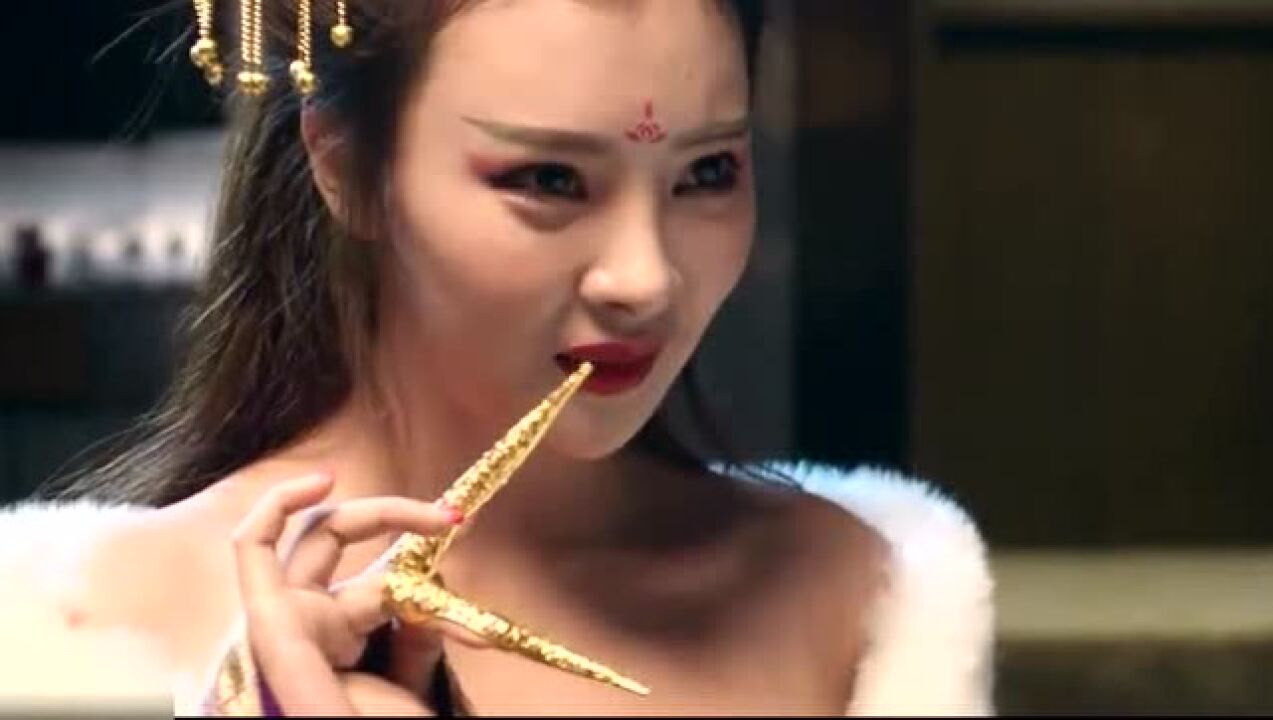 女妖把男人的阳气吸干后，立马变成一个性感美女，好戏上演了！_高清