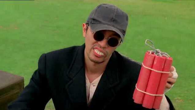 周星驰训练捉鬼特工队这龅牙不吓死鬼