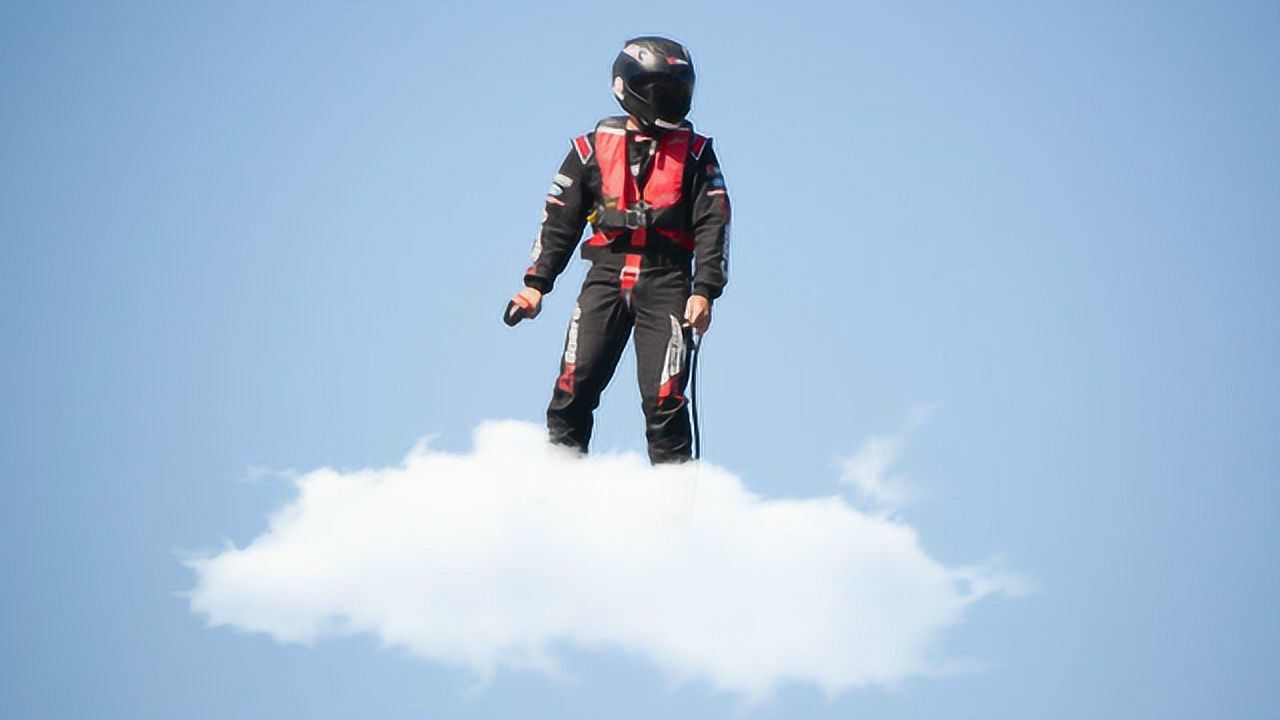 孙悟空的筋斗云成现实牛人发明飞行神器时速达150公里