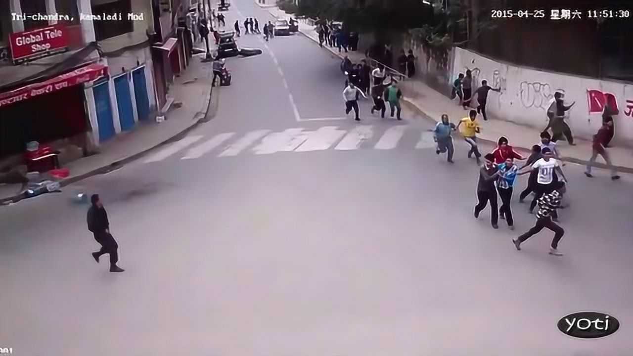 自然灾害录像——地震现场实录！面对大自然_高清