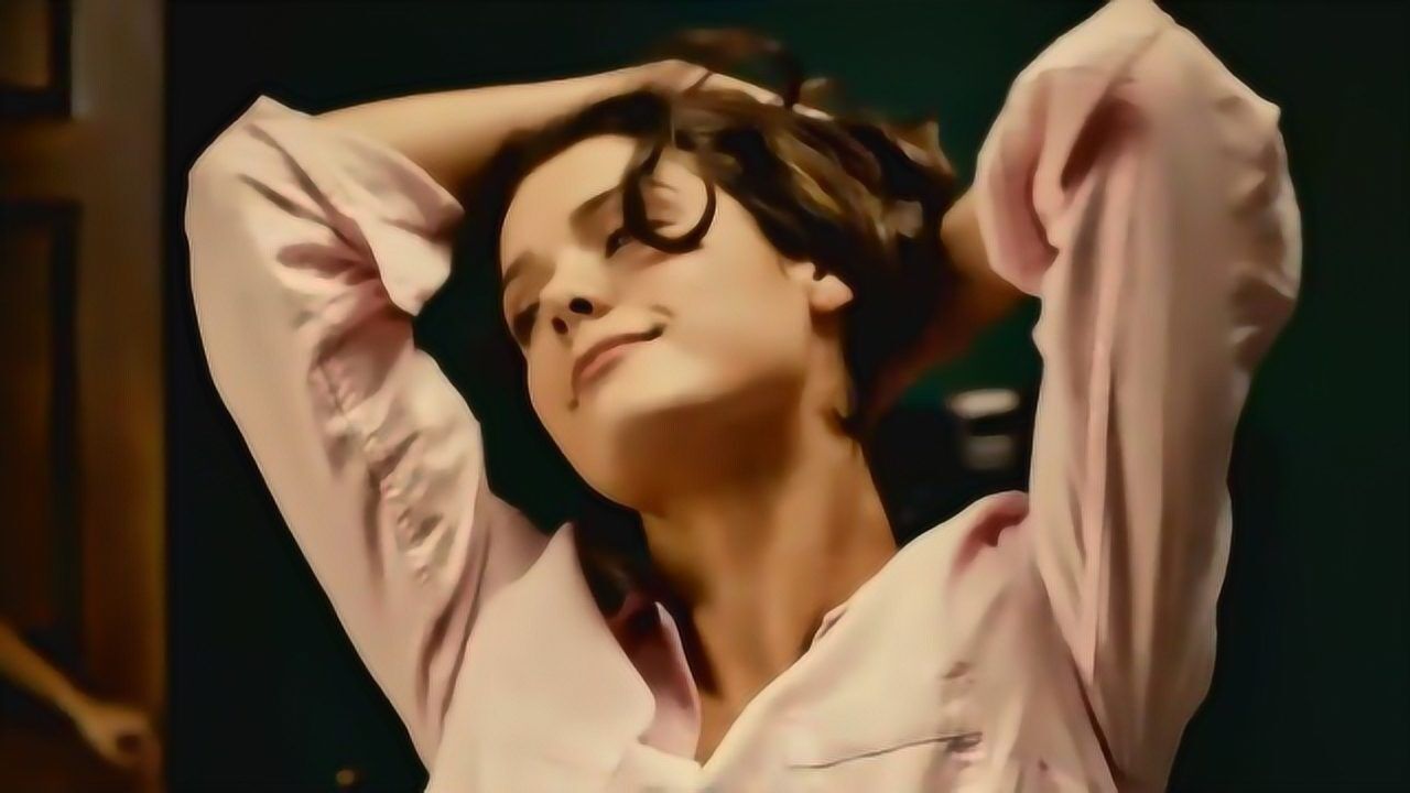 三分钟看完加拿大电影女孩闺房一切都是直播惹的祸