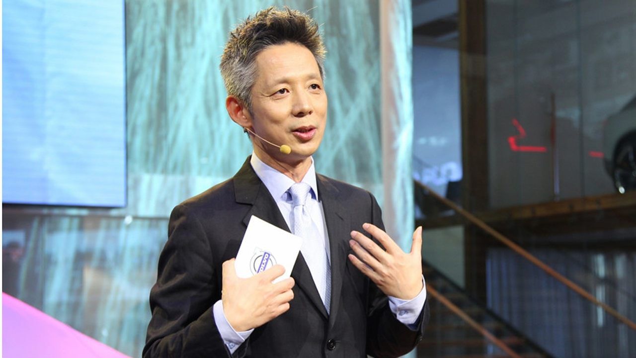 复旦男神蒋昌建,霸气回复青年提问,不愧是"狮城的蒋四辩"