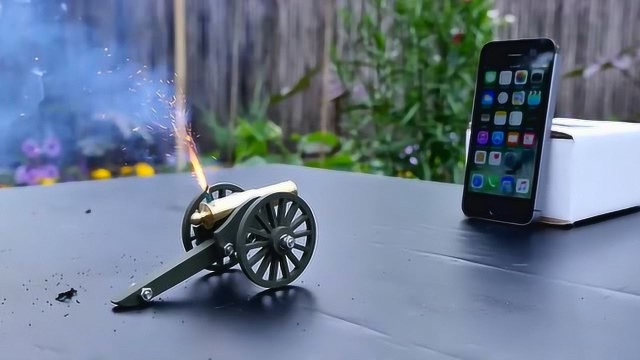 自制小钢炮 vs iphone