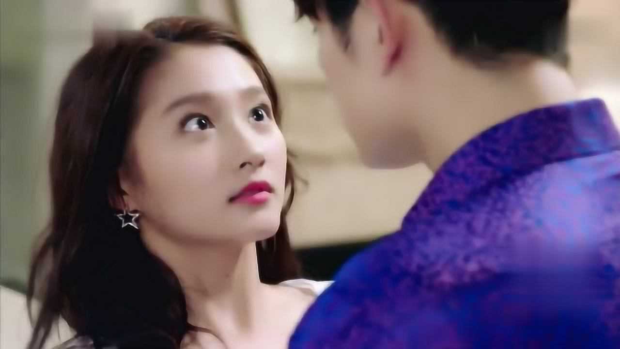 极光之恋关晓彤张云龙与马可亲嘴遇到隔壁升孩子关晓彤忍不住